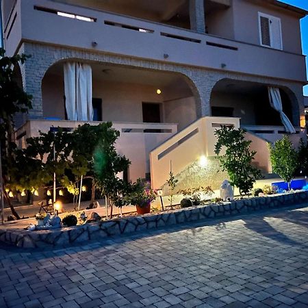 Kabashi Apartment Krk Town Bagian luar foto