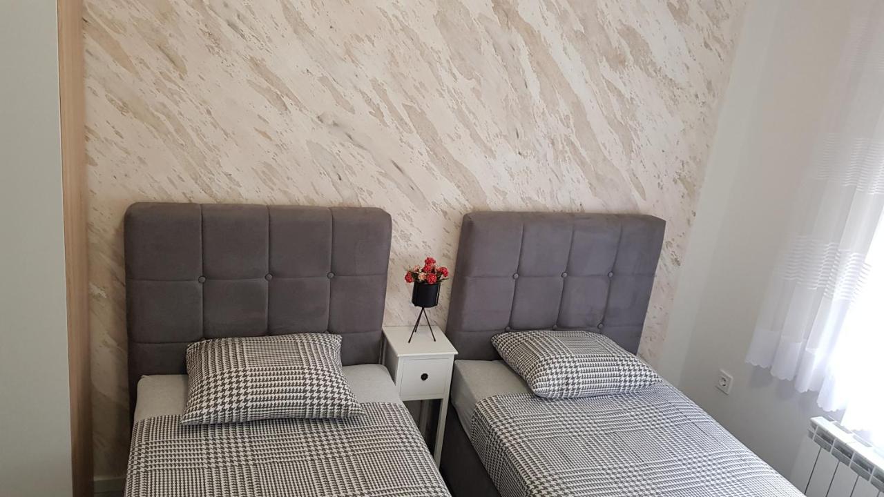 Kabashi Apartment Krk Town Bagian luar foto