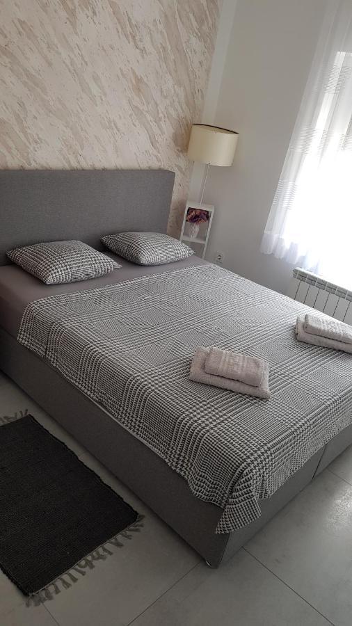 Kabashi Apartment Krk Town Bagian luar foto
