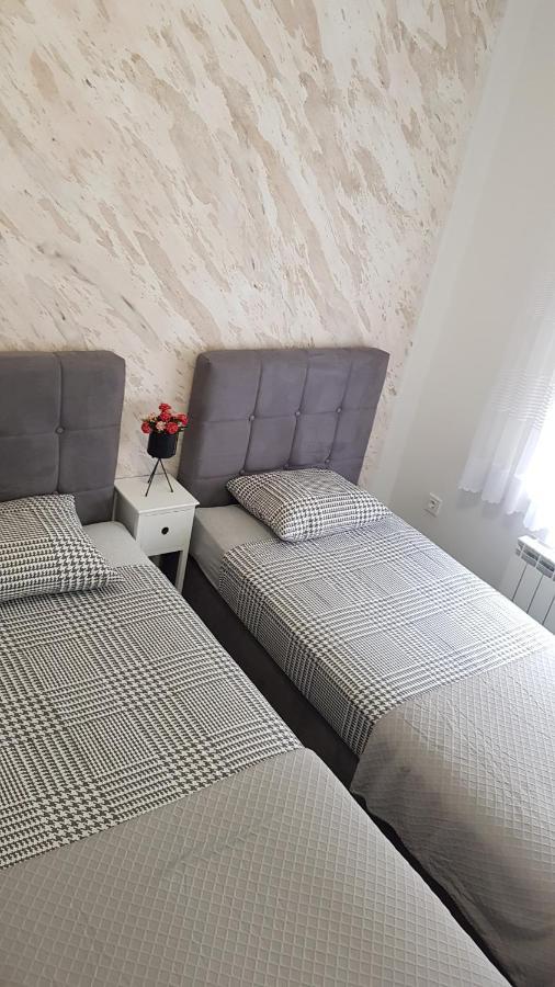 Kabashi Apartment Krk Town Bagian luar foto