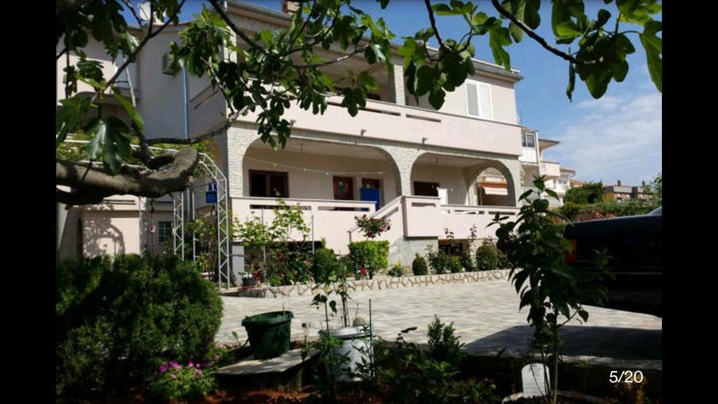 Kabashi Apartment Krk Town Ruang foto