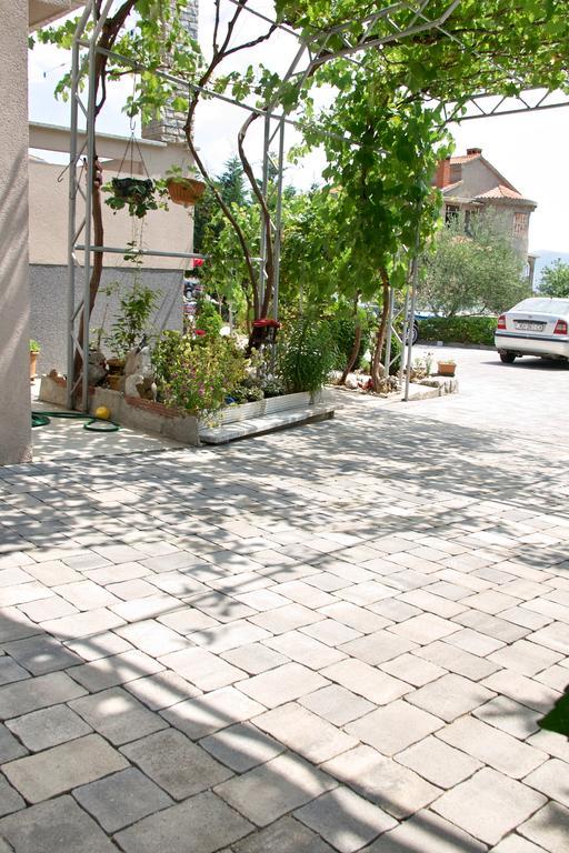 Kabashi Apartment Krk Town Bagian luar foto