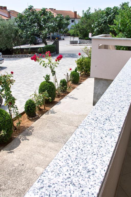 Kabashi Apartment Krk Town Bagian luar foto